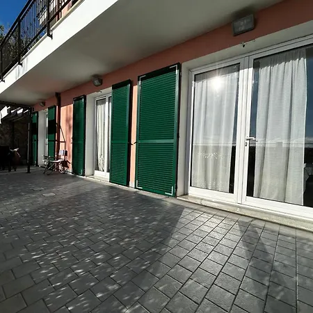 Casa Serge Vista Mare Con Ampio Terrazzo Privato Appartement *