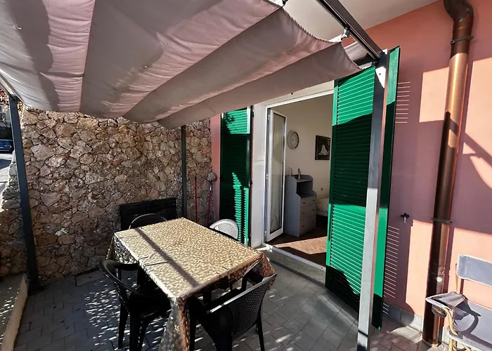 Casa Serge Vista Mare Con Ampio Terrazzo Privato Appartement