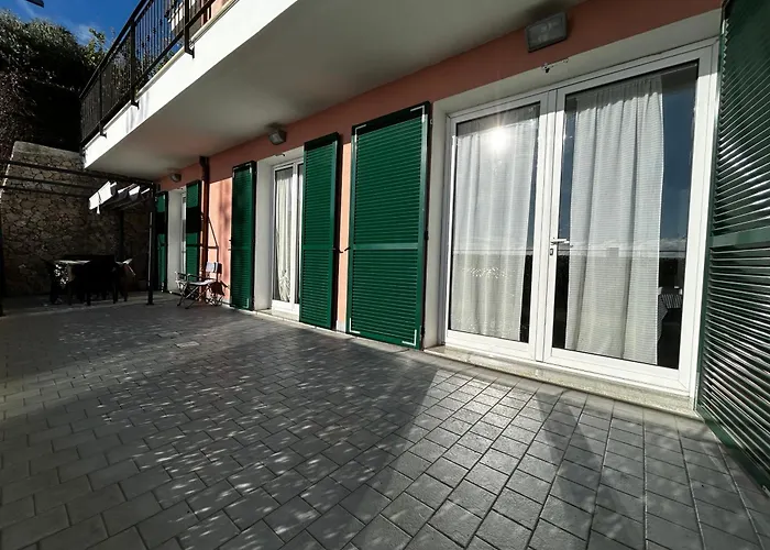 Casa Serge Vista Mare Con Ampio Terrazzo Privato Lägenhet *