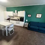 Casa Serge Vista Mare Con Ampio Terrazzo Privato Daire Bergeggi