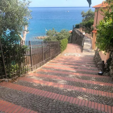 Casa Serge Vista Mare Con Ampio Terrazzo Privato Lejlighed *